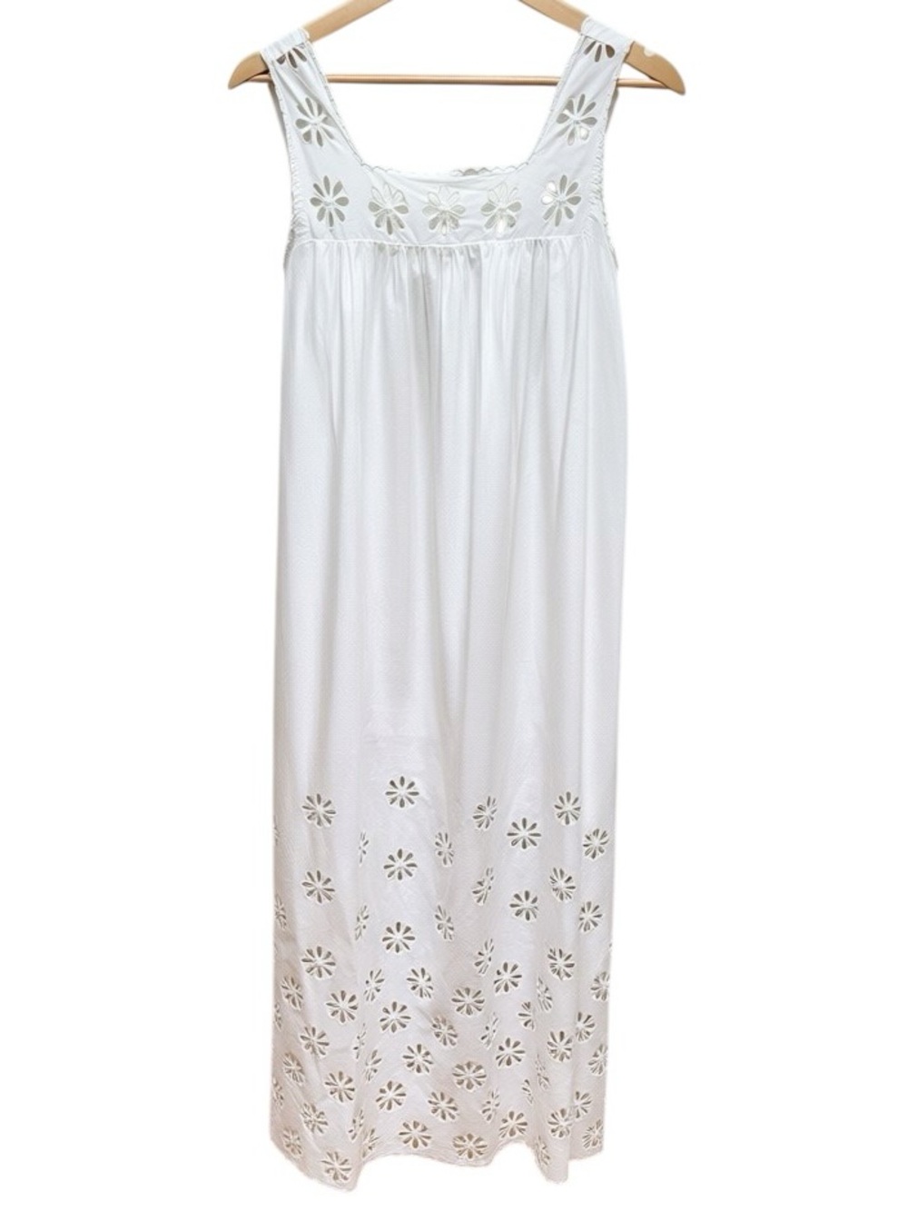 POSSE *NEW* Cecilia White Embroidered Shift Dress - Picture 8 of 16